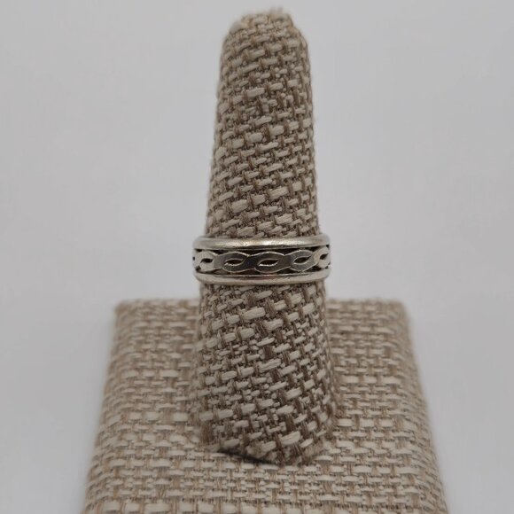 Size 8.75 Sterling Silver Tarnished Woven Pattern Ring A1875 - Picture 1 of 7